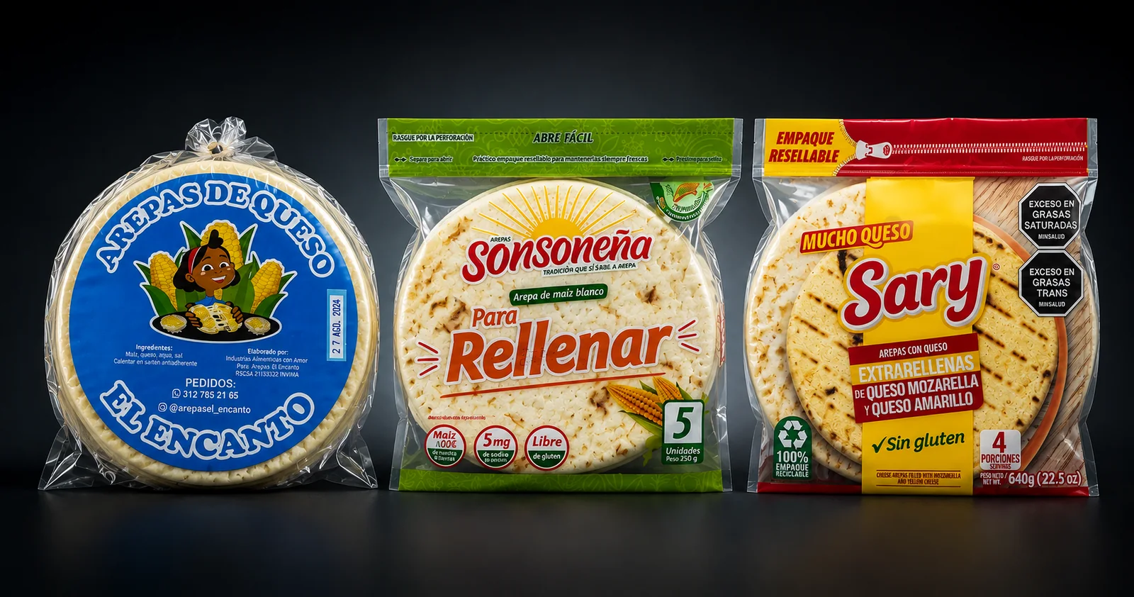 Los tres paquetes reales, uno al lado del otro: Arepas El Encanto, Arepas Sonsoneña y Arepas Sary